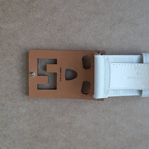 Fendi authentic white skull logo belt - Picture 5 of 6